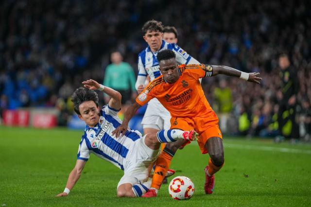 8868体育-【现场】轮换皇马一只脚进决赛 塞瓦略斯受伤蒙阴影