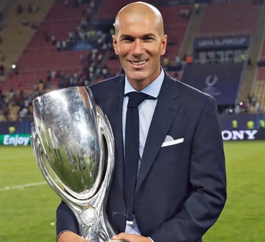 8868体育8868 SPORTS-恭喜皇马！齐达内考虑复出，采访透露秘诀，姆巴佩偷着乐|齐内丁·齐达内|基利安·姆巴佩|皇家马德里|哈维-阿隆索|C罗_新浪体育_新浪新闻