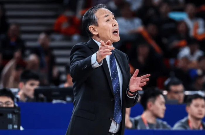 8868体育-输上海发布会！许利民赞翟晓川，回应伤情情况，贝利强调阵容不整|赵睿|曾凡博|陈盈骏|篮板|复出_新浪体育_新浪新闻