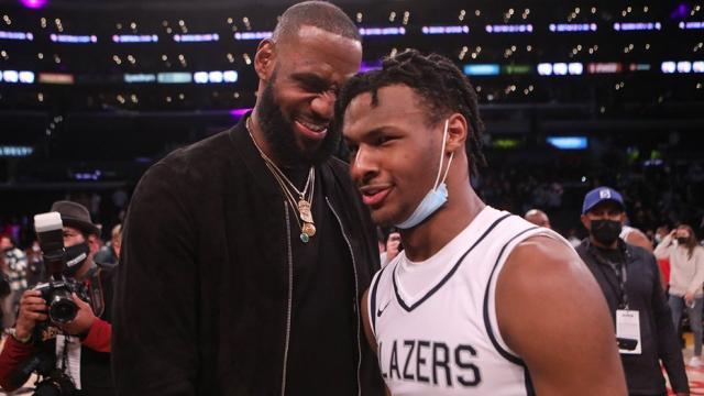 詹皇重申渴望完成父子连线 重返骑士并非不可能