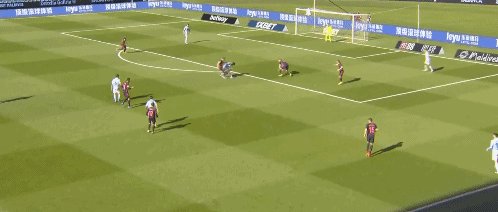 8868体育官方网站-【早报】主场连戴帽+德甲射手榜第二！莱万再冲金球！