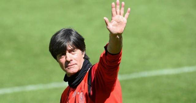 8868体育官方网站-【早报】主场连戴帽+德甲射手榜第二！莱万再冲金球！