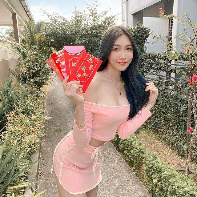 8868体育官方网站-【早报】主场连戴帽+德甲射手榜第二！莱万再冲金球！